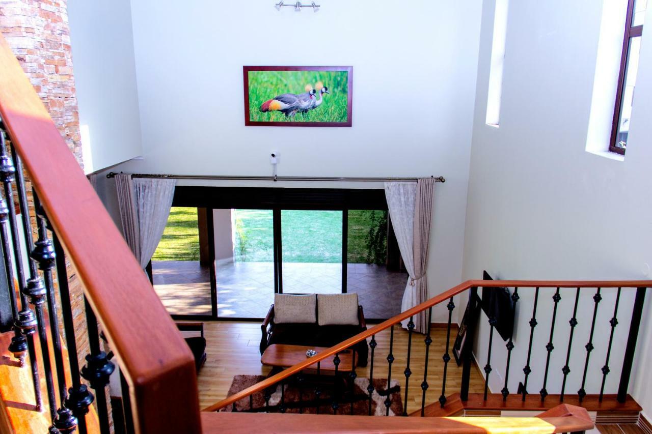 Akasu Bed And Breakfast Kampala Luaran gambar